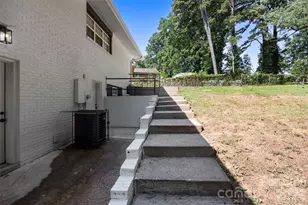 1047 White Plains Rd, Charlotte, NC 28213 - Photo 31
