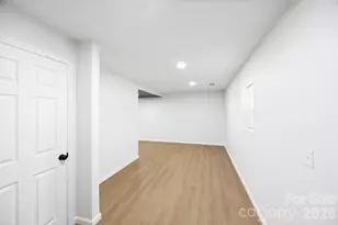 1047 White Plains Rd, Charlotte, NC 28213 - Photo 29