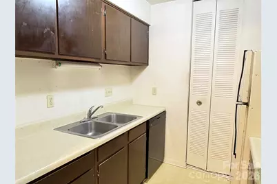 401 Orchard Trace Lane #8, Charlotte, NC 28213 - Photo 7