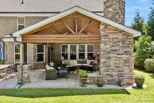 10704 Waxhaw Manor Dr, Waxhaw, NC 28173 - Photo 3