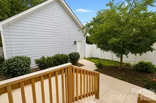 1205 Gainsborough Dr, Matthews, NC 28104 - Photo 23