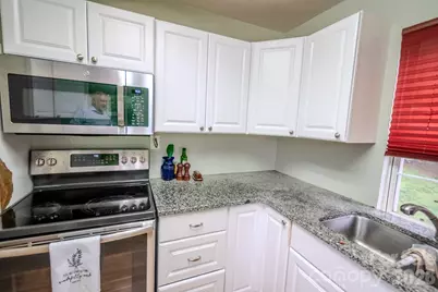 3122 Zion Church Road, Hickory, NC 28602 - Photo 17