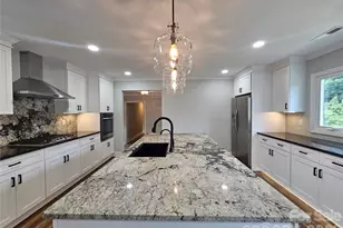 201 Country Club Cir, Shelby, NC 28150 - Photo 3