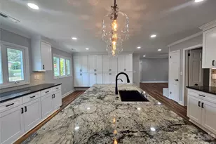 201 Country Club Cir, Shelby, NC 28150 - Photo 5