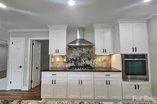 201 Country Club Cir, Shelby, NC 28150 - Photo 7
