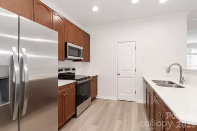 1139 Central Park Circle, Davidson, NC 28036 - Photo 9