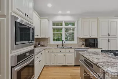 12529 Preservation Pointe Drive, Charlotte, NC 28216 - Photo 21
