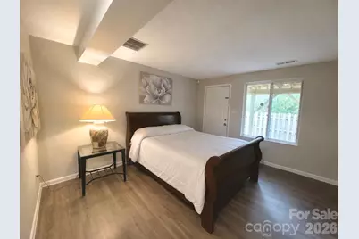 7336 Pebblestone Drive, Charlotte, NC 28212 - Photo 15