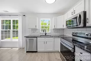 8502 Appledale Dr, Charlotte, NC 28262 - Photo 9