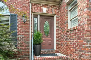 6784 Lynrose Ct, Charlotte, NC 28226 - Photo 5