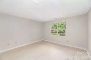 409 Carlyle Way, Asheville, NC 28803 - Photo 13