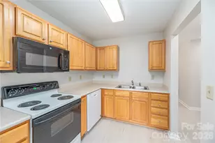 409 Carlyle Way, Asheville, NC 28803 - Photo 11