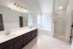 4024 Fifendrum Ln, Charlotte, NC 28216 - Photo 13