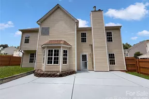 4024 Fifendrum Ln, Charlotte, NC 28216 - Photo 5