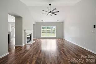 13409 Planters Walk Dr, Charlotte, NC 28278 - Photo 9