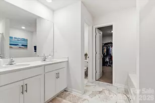 8022 Rowling Dr, Charlotte, NC 28215 - Photo 23