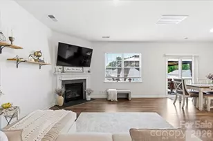 8022 Rowling Dr, Charlotte, NC 28215 - Photo 7