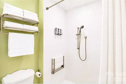 7904 Saddleview Court, Charlotte, NC 28215 - Photo 17