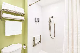 7904 Saddleview Ct, Charlotte, NC 28215 - Photo 17