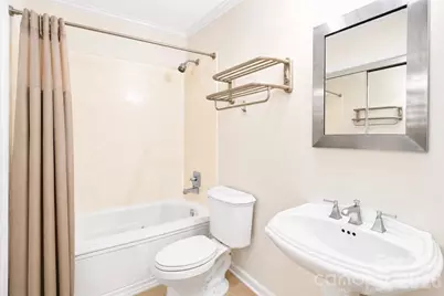 7904 Saddleview Court, Charlotte, NC 28215 - Photo 19