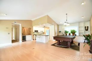 7904 Saddleview Ct, Charlotte, NC 28215 - Photo 5