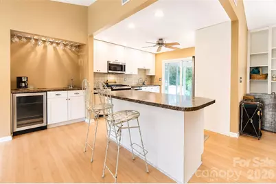 7904 Saddleview Court, Charlotte, NC 28215 - Photo 7