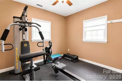 7904 Saddleview Court, Charlotte, NC 28215 - Photo 33