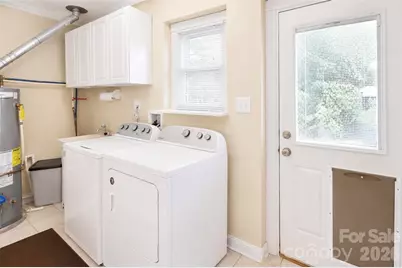7904 Saddleview Court, Charlotte, NC 28215 - Photo 23