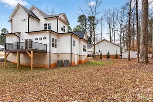 140 Meadowfall Ln, Troutman, NC 28166 - Photo 5