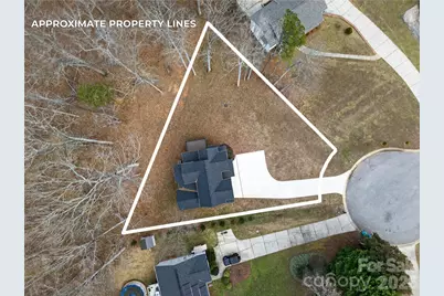 140 Meadowfall Lane, Troutman, NC 28166 - Photo 9