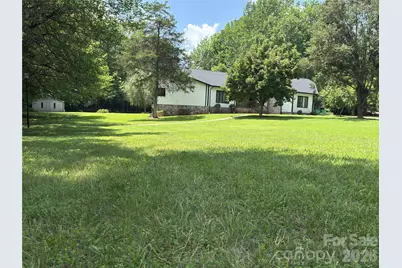 7825 Plott Road, Charlotte, NC 28215 - Photo 5