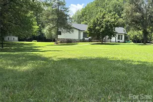 7825 Plott Rd, Charlotte, NC 28215 - Photo 5