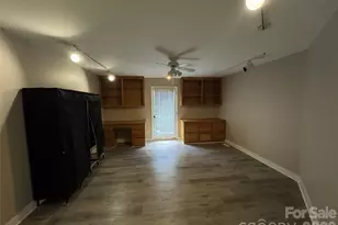 7825 Plott Rd, Charlotte, NC 28215 - Photo 15