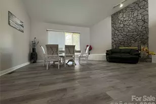 7825 Plott Rd, Charlotte, NC 28215 - Photo 13