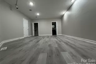 7825 Plott Rd, Charlotte, NC 28215 - Photo 33