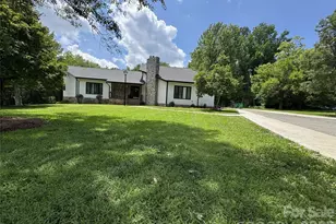 7825 Plott Rd, Charlotte, NC 28215 - Photo 7
