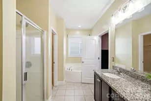 423 Knothole Ln, Charlotte, NC 28214 - Photo 13