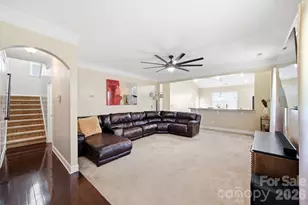 423 Knothole Ln, Charlotte, NC 28214 - Photo 5