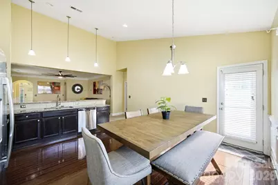 423 Knothole Lane, Charlotte, NC 28214 - Photo 9