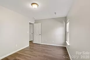 8120 Nikki Cole Dr, Charlotte, NC 28215 - Photo 21