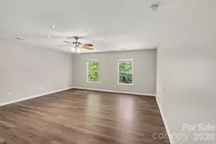 8120 Nikki Cole Dr, Charlotte, NC 28215 - Photo 11