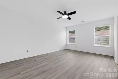 5531 Harris Cove Drive, Charlotte, NC 28269 - Photo 11
