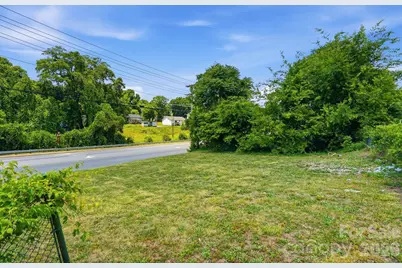 412 W Davidson Avenue, Gastonia, NC 28052 - Photo 7