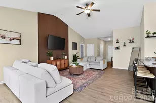 1120 Culver Spring Way, Charlotte, NC 28215 - Photo 5