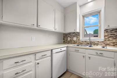 1330 5th Street NE #22, Hickory, NC 28601 - Photo 11