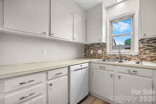1330 5th St NE, Hickory, NC 28601 - Photo 11