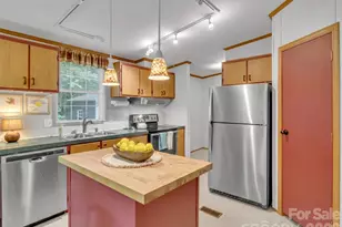 315 Oakstone Dr, Waynesville, NC 28785 - Photo 13