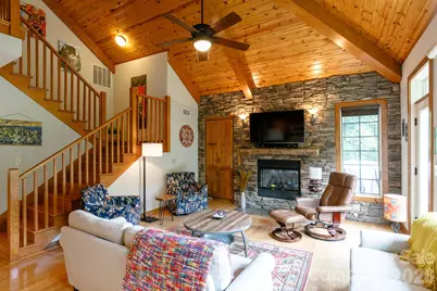 222 Creekside Way #D/301, Burnsville, NC 28714 - Photo 3