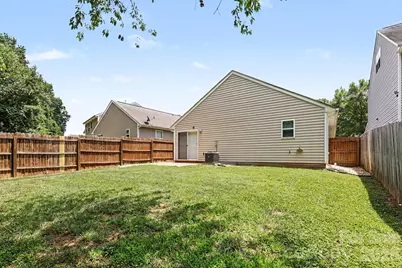 3621 Ernie Drive, Charlotte, NC 28269 - Photo 17