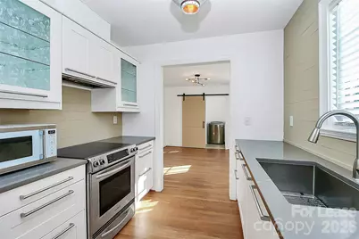 2019 Highland Street, Charlotte, NC 28208 - Photo 11